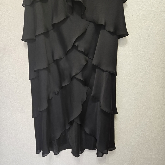 Xscape Maxi Black Scallop Skirt Size 12 - Picture 3 of 9